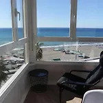Beachfront 82 Apartment