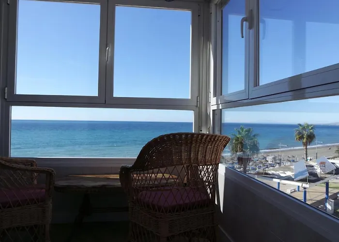 Beachfront 82 *