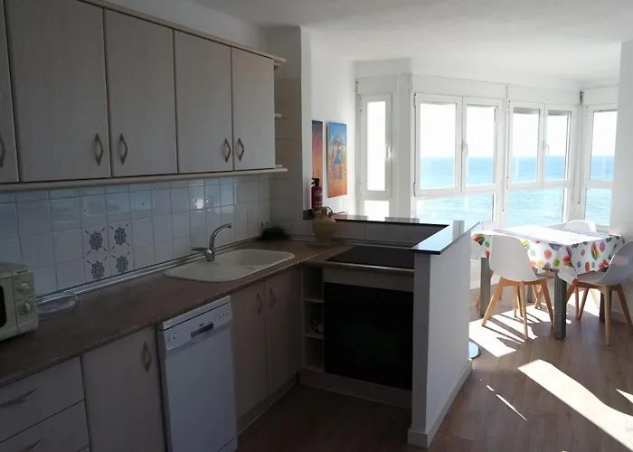 Beachfront 82 Apartment