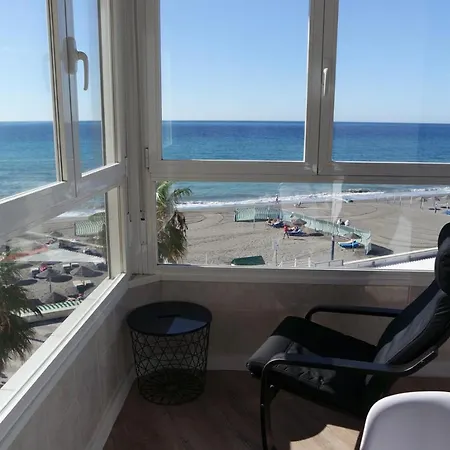 Beachfront 82 Apartment