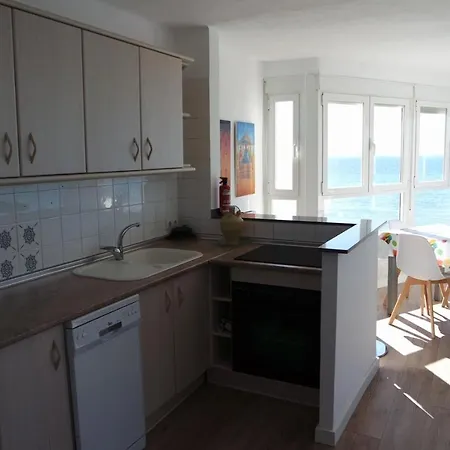 Beachfront 82 Apartment