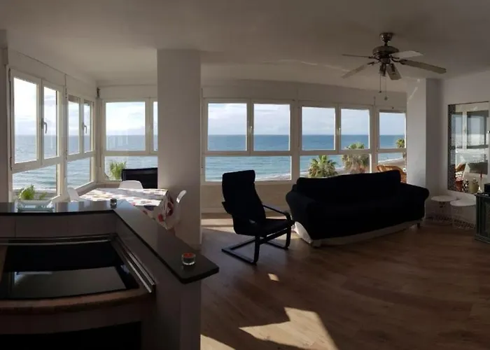 Beachfront 82 * Torrox